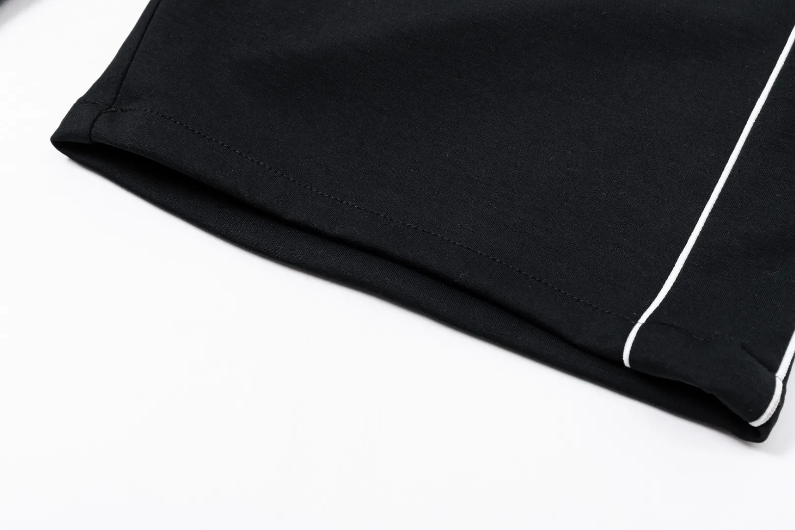 ~ New Arrival， 。 Versatile、 ， ， 。Premium ， ， 。M-3x L